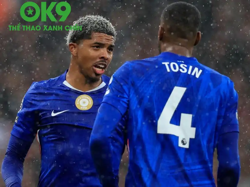 Hàng thủ vẫn đang là nỗi lo ngại với Chelsea ở thời điểm hiện tại (Ảnh: Goal) Hàng thủ vẫn đang là nỗi lo ngại với Chelsea ở thời điểm hiện tại (Ảnh: Goal)